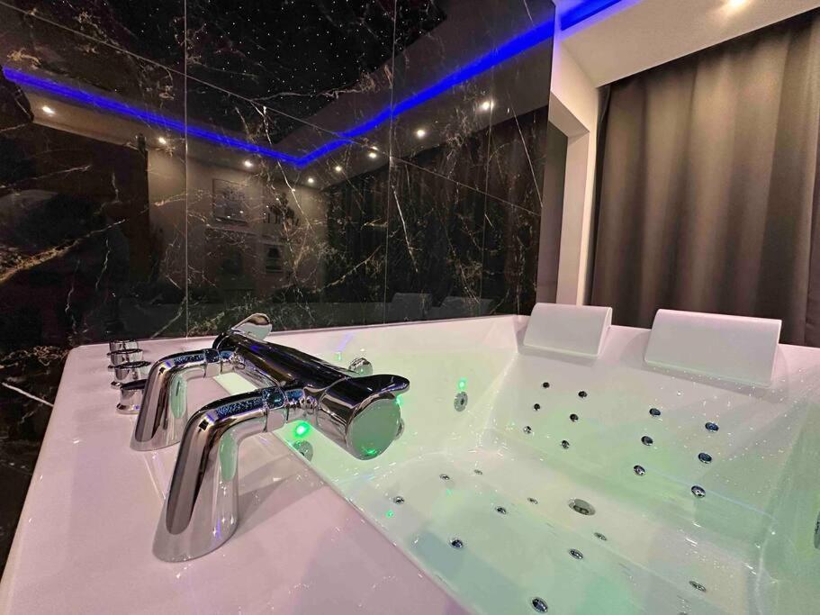Cozy Rental Spa Schiltigheim Exterior foto